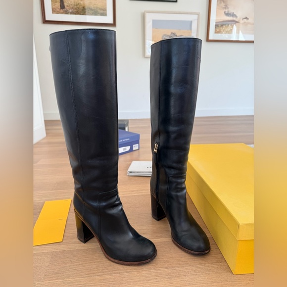 Fendi stack heeled boots - Picture 4 of 7